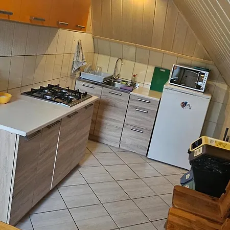 Wynajem Pokoi Goscinnych *